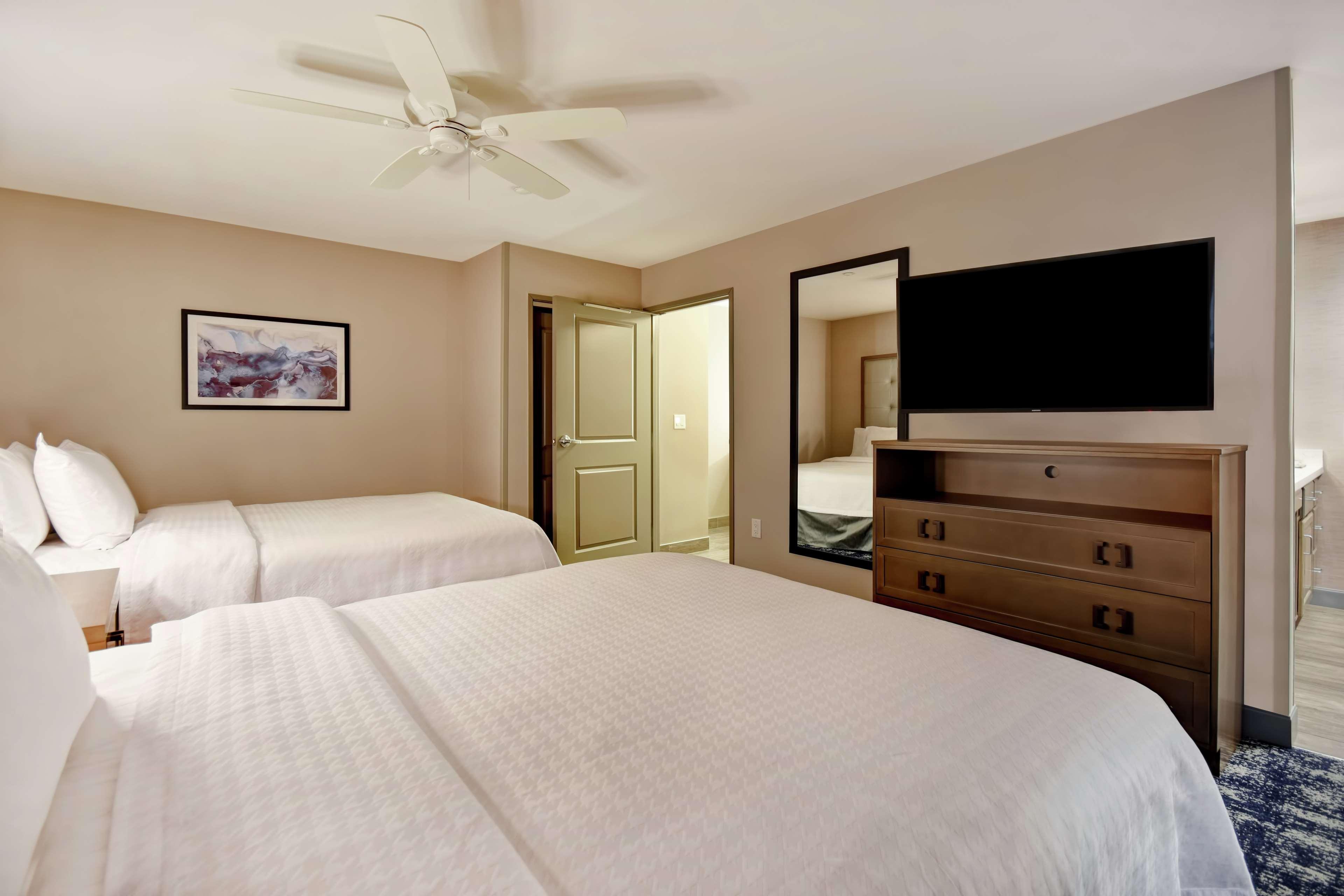 Homewood Suites By Hilton Orange New Haven Exterior photo