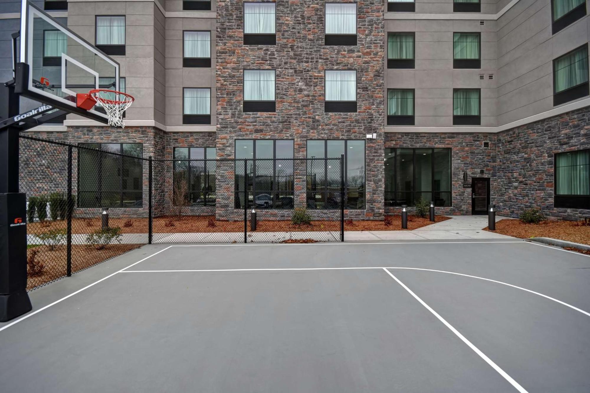 Homewood Suites By Hilton Orange New Haven Exterior photo