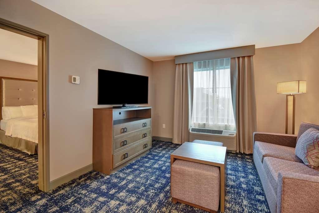 Homewood Suites By Hilton Orange New Haven Room photo